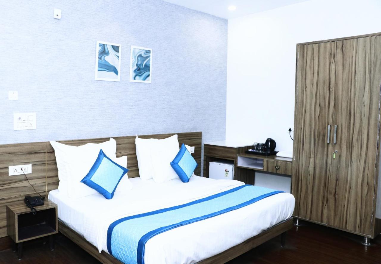 Gallivanto Inn - Rohini Delhi  Exterior photo